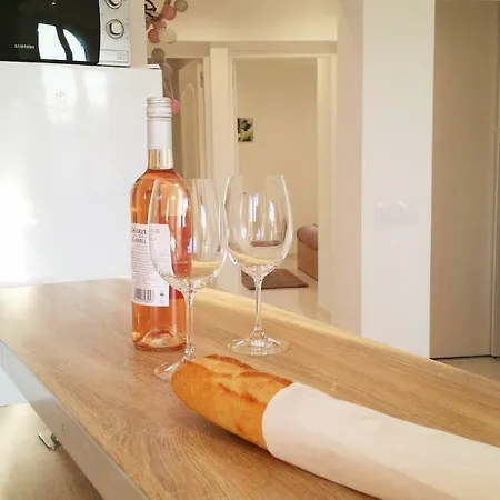 Апартаменти Le De Gaulle *